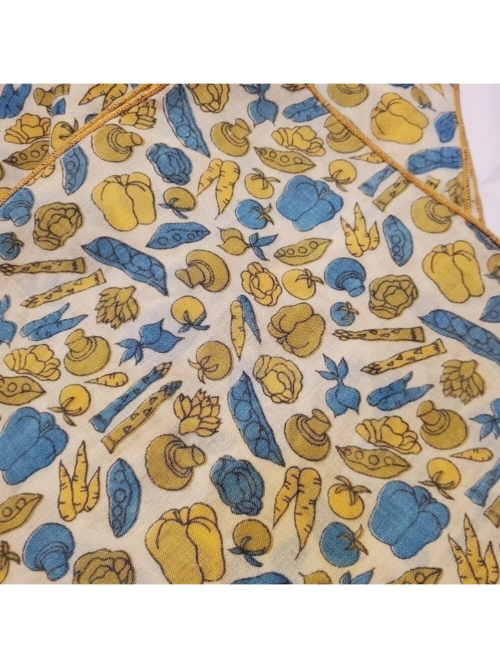 Vtg lot of 5 MCM Mushroom vegetables table linens Napkins set retro